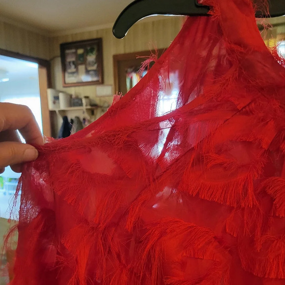 Red Cut Out Shoulder Long Sleeve Tie Neckline XXL Fray Feathered Fabric - Picture 3 of 6